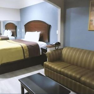 King Bed Accessible Non-Smoking