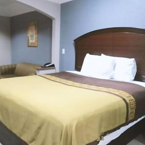 King Bed Smoking
